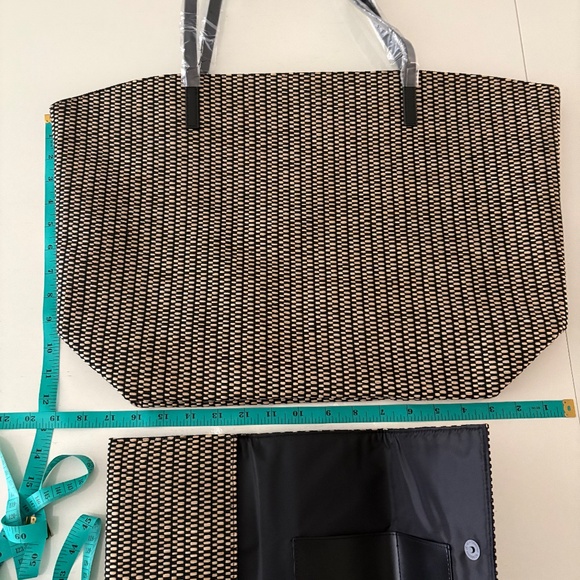Beach bag with wallet - Picture 2 of 3
